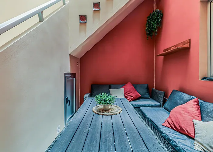 度假居 Urban San Roque With Solarium *