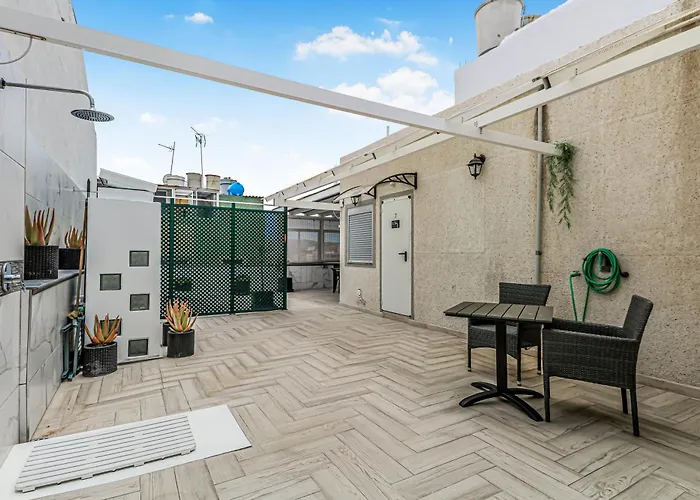 度假居 Urban San Roque With Solarium